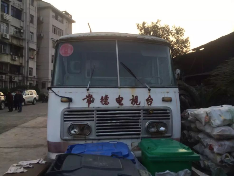 <湖南廣電的第一臺轉播車>讓她更有價值，安安全全送她回家
